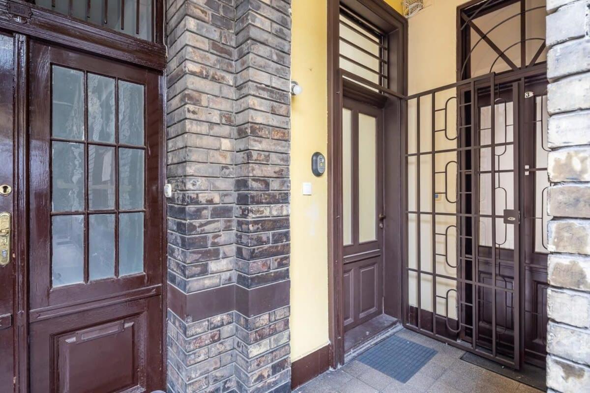 ブダペストSplendid Perfectly Located Flat With Saunaアパートメント エクステリア 写真