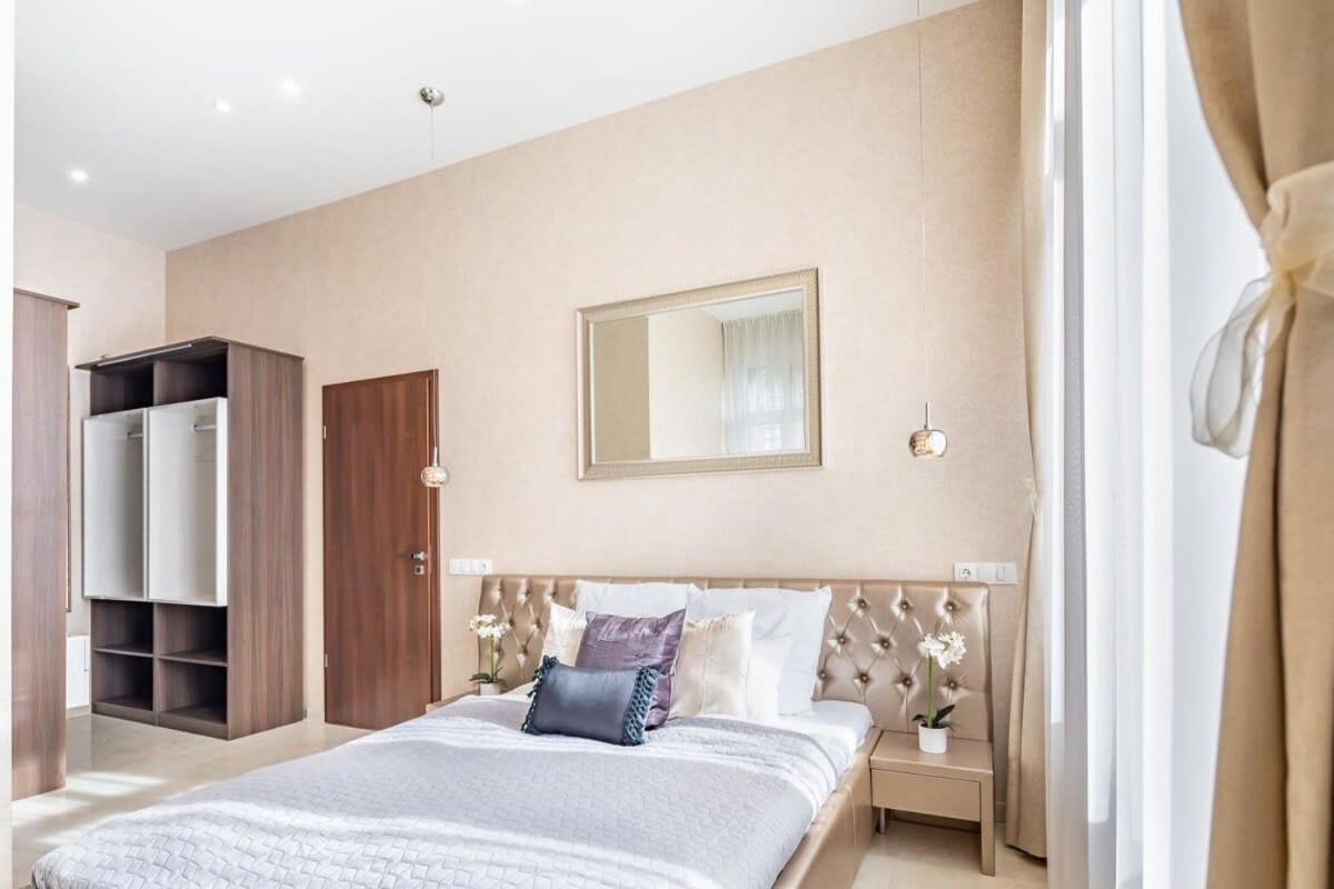 ブダペストSplendid Perfectly Located Flat With Saunaアパートメント エクステリア 写真